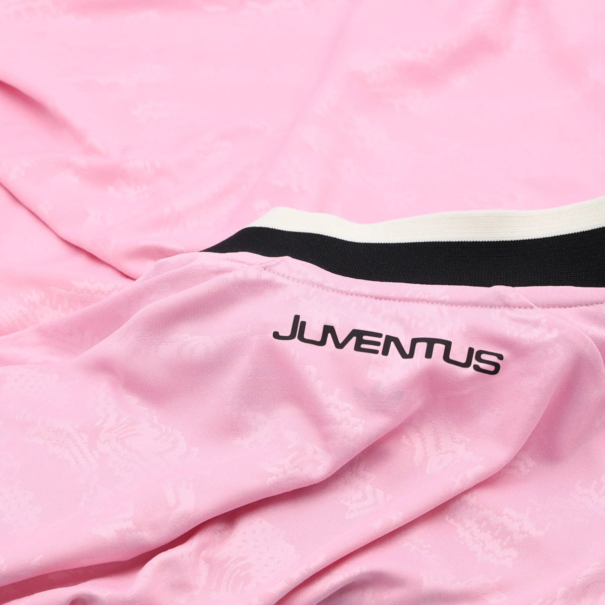 Men's Replica Juventus Away Jersey 26/27