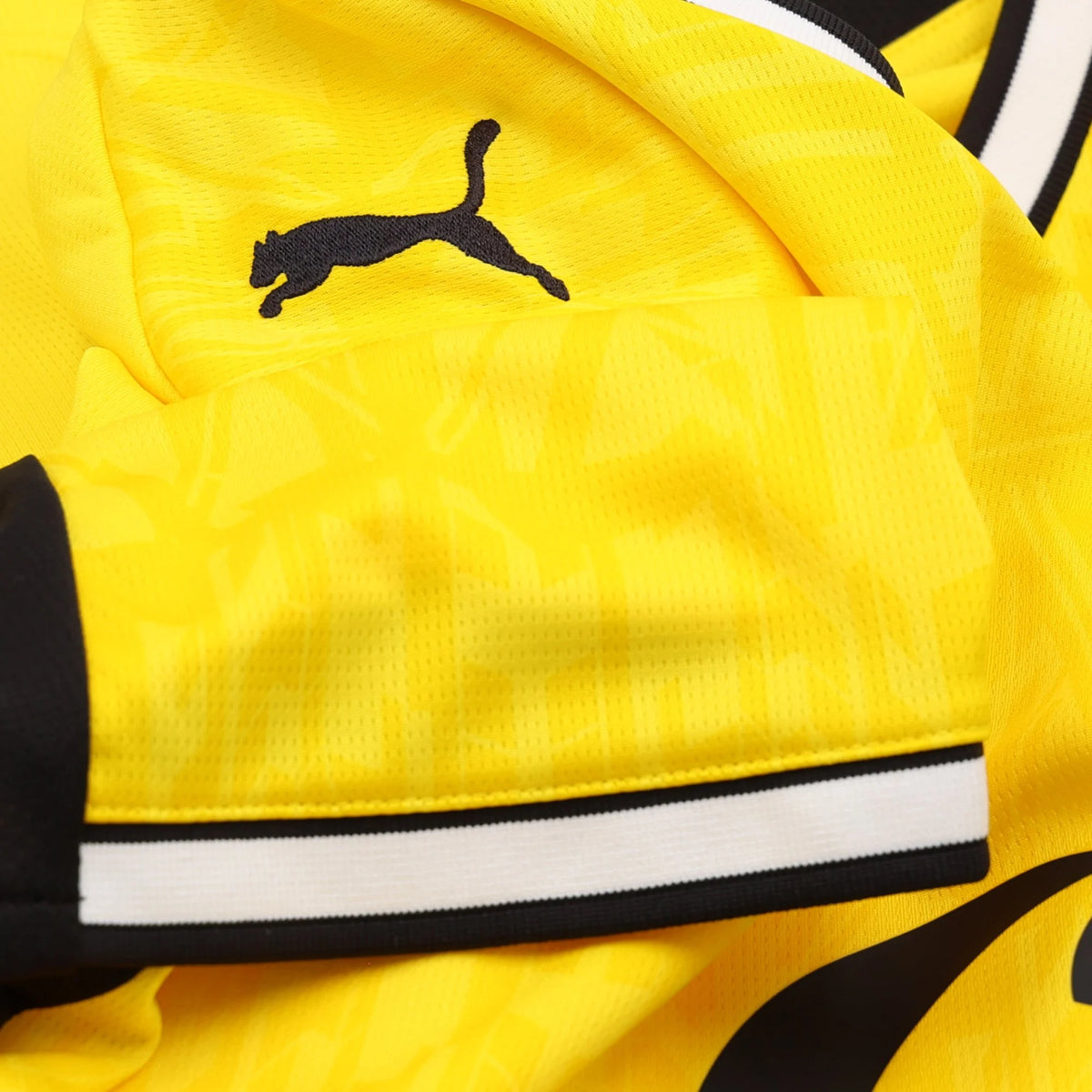 Men's Replica Borussia Dortmund Home Jersey 26/27