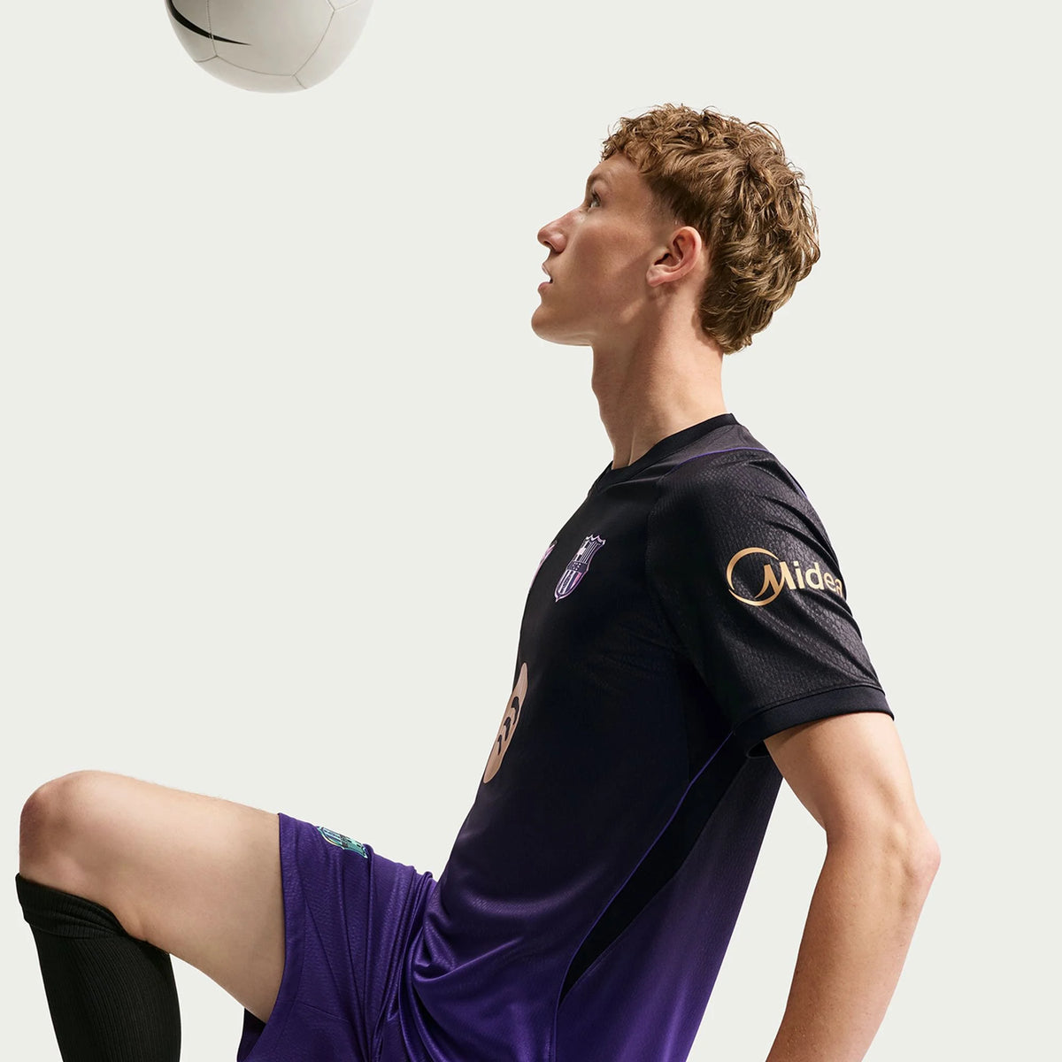 Men's Replica Barcelona Away Jersey 26/27