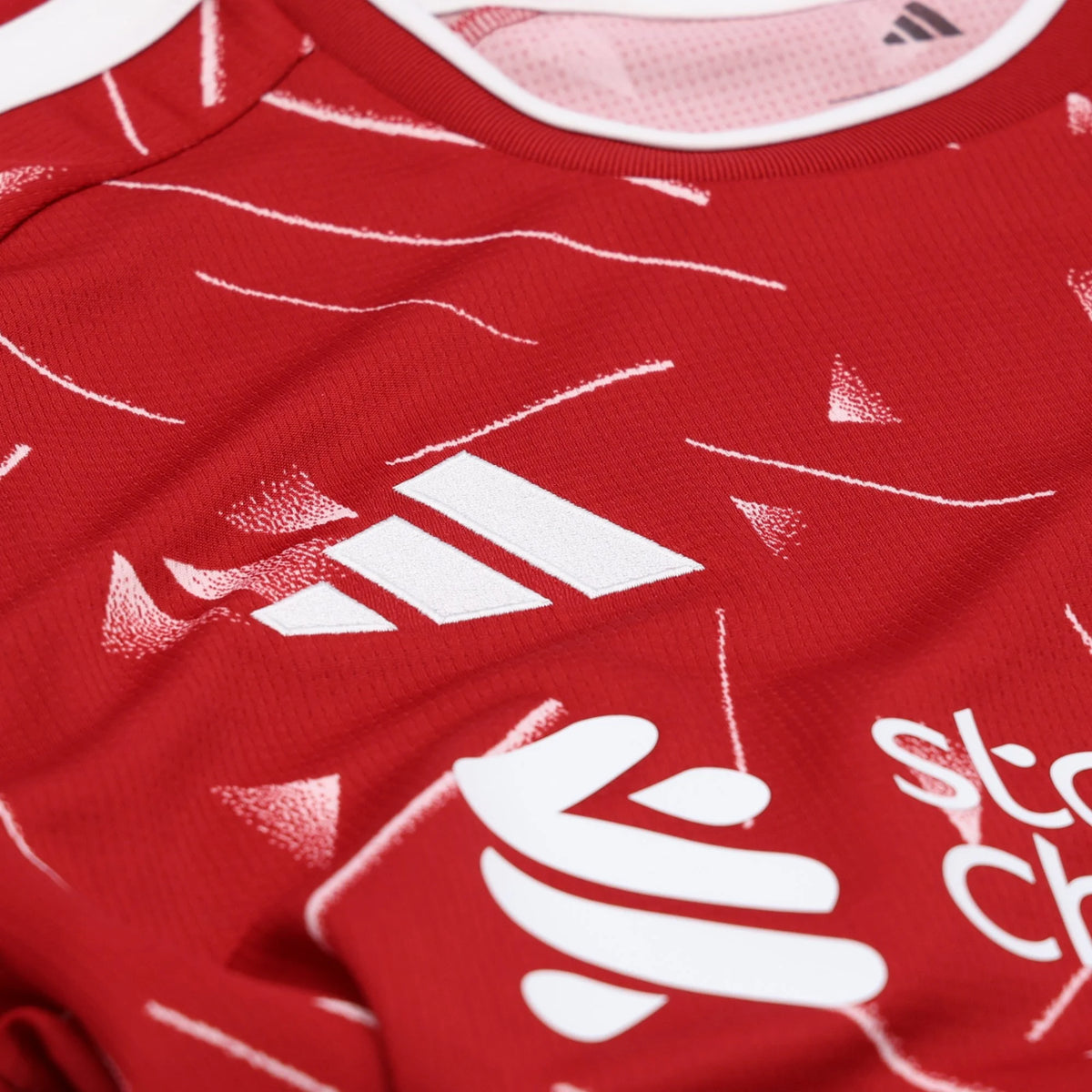 Men's Replica Liverpool Home Jersey 26/27
