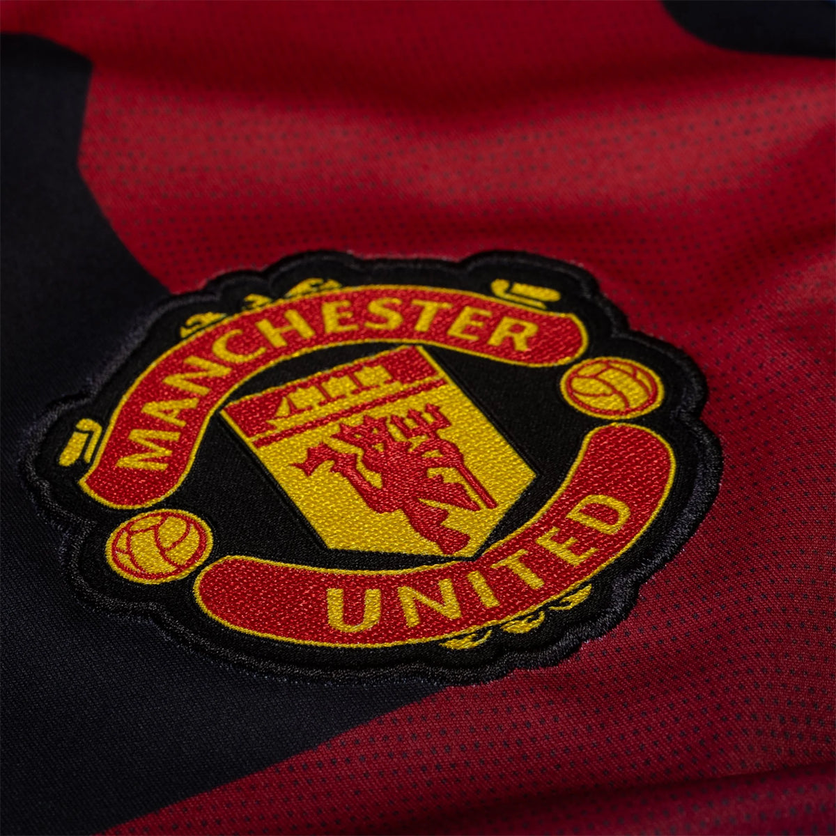 Manchester United Pre Match Training Jersey 24/25
