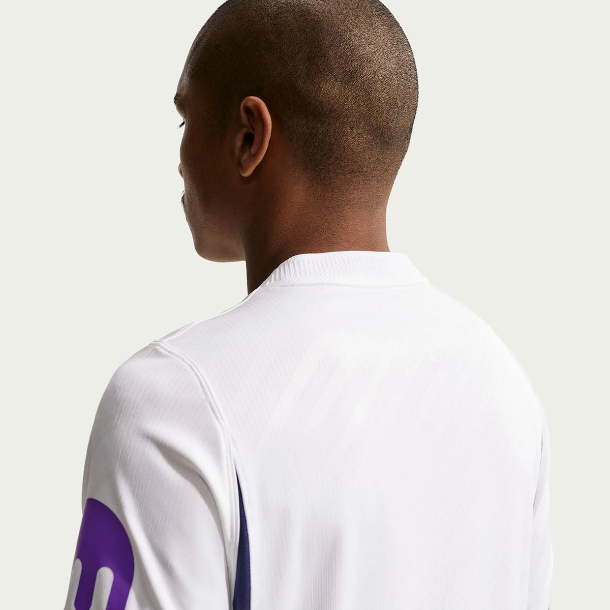 Men's Replica Tottenham Hotspur Home Jersey 26/27