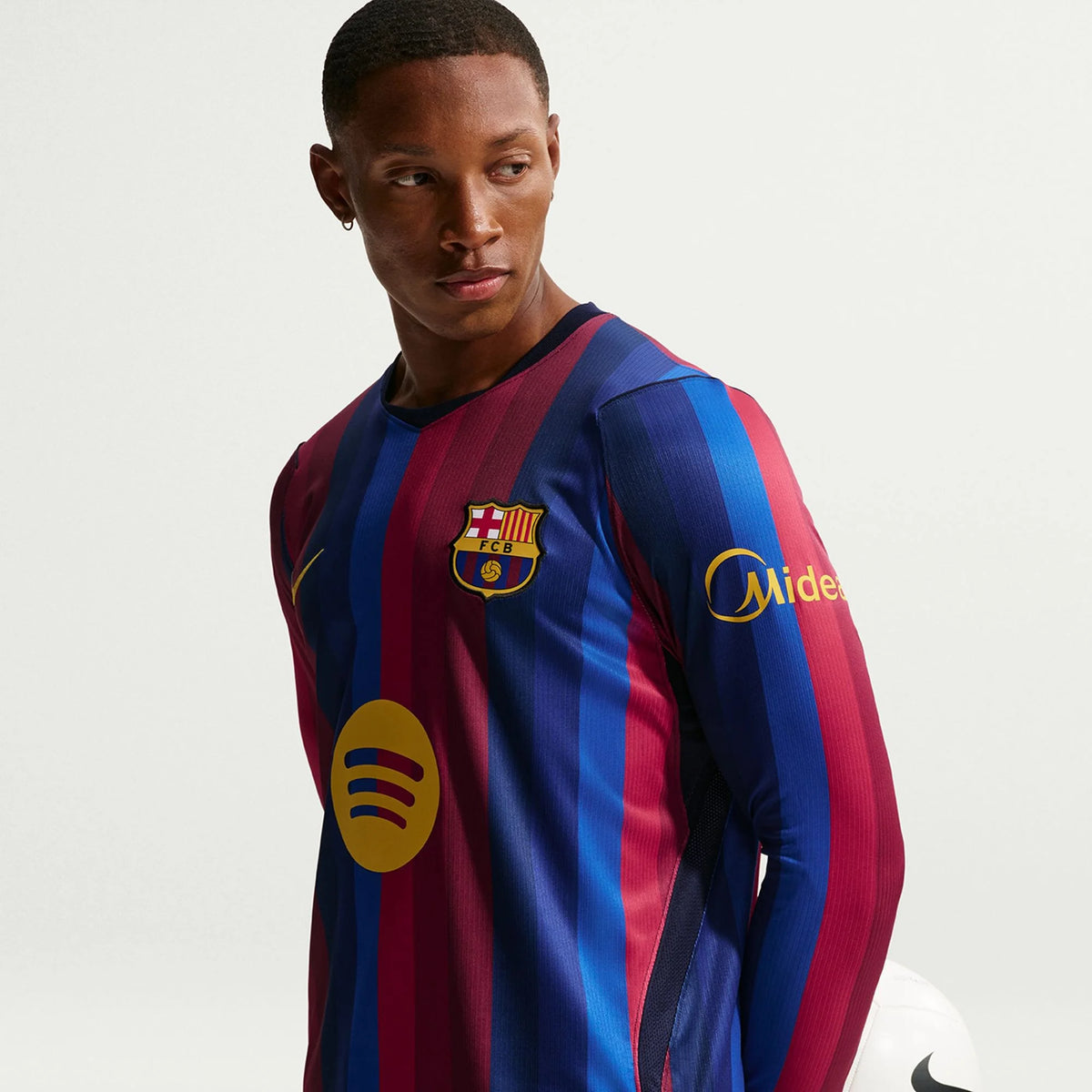 Men's Replica Barcelona Long Sleeve Home Jersey 26/27